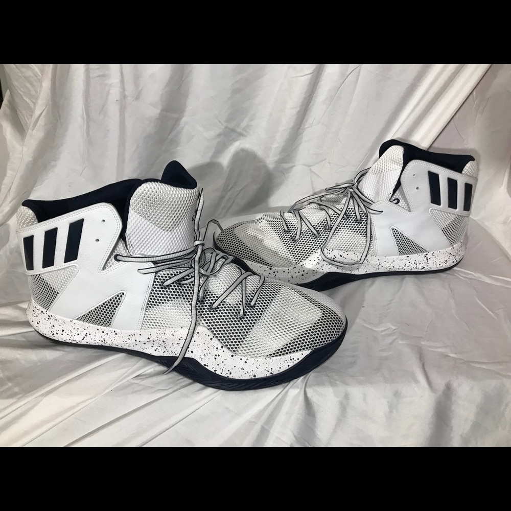 ADIDAS CRAZY BOUNCE Basketball Shoe - Picture 4 of 9